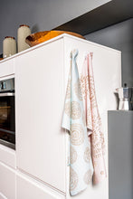 Laden Sie das Bild in den Galerie-Viewer, Circles Mint & Circles Pink Geschirrtücher (2er Set)