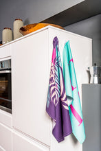 Laden Sie das Bild in den Galerie-Viewer, Zebra & Wild Geschirrtücher (2er Set)