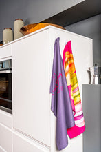 Laden Sie das Bild in den Galerie-Viewer, Macaron & Instagram Geschirrtücher (2er Set)