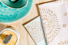 Laden Sie das Bild in den Galerie-Viewer, Circles Mint & Circles Pink Geschirrtücher (2er Set)