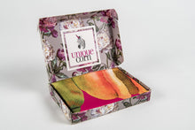 Laden Sie das Bild in den Galerie-Viewer, Macaron & Instagram Geschirrtücher (2er Set)